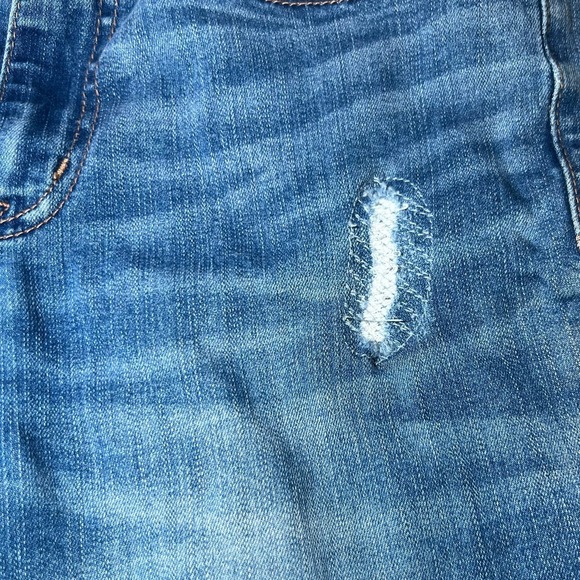 High Rise Blue Jeans - Picture 15 of 16